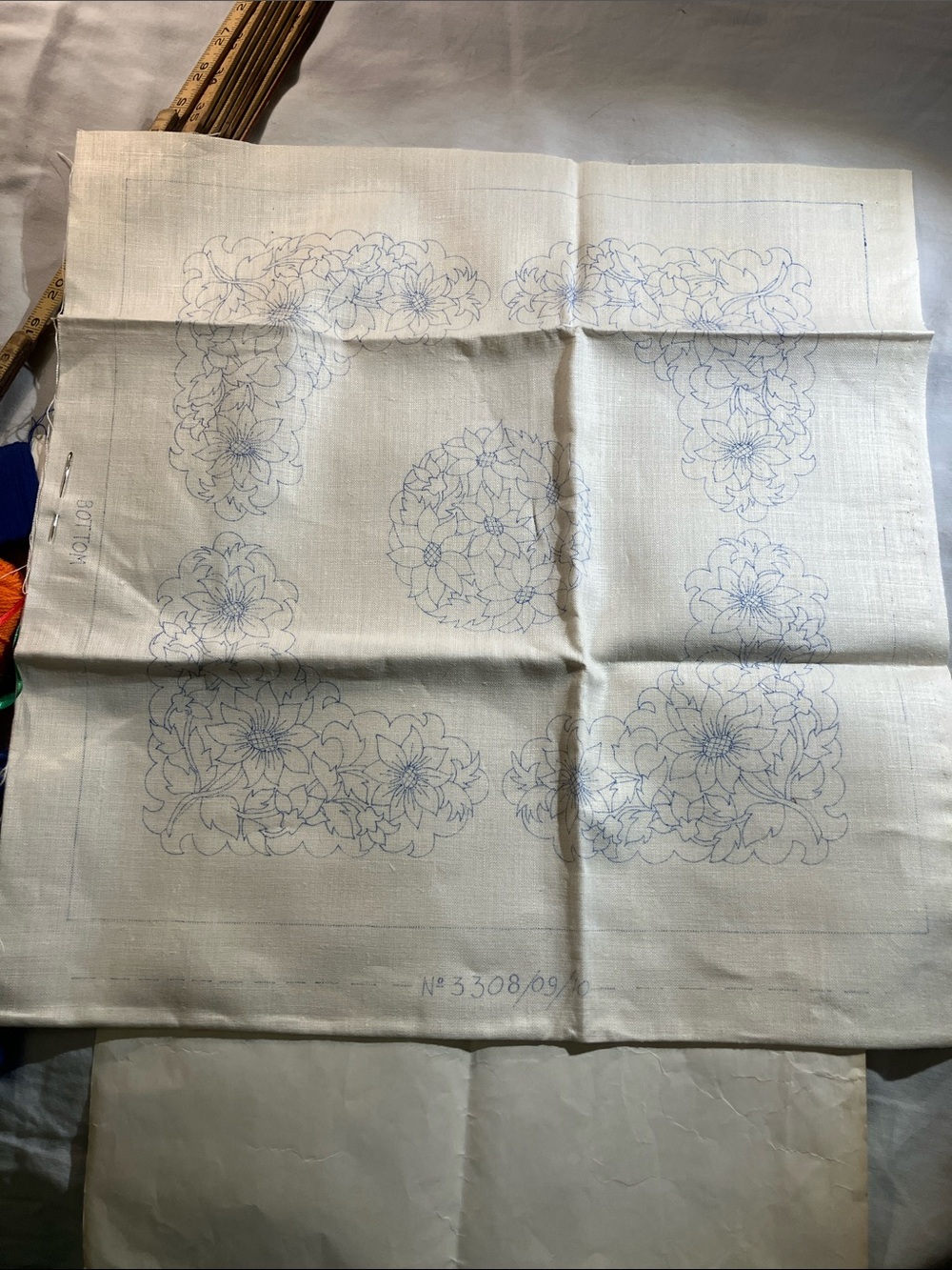 Bucilla 1976 Chantilly kit 3308 floral 16” pillow includes all supplies - Picture 4 of 9